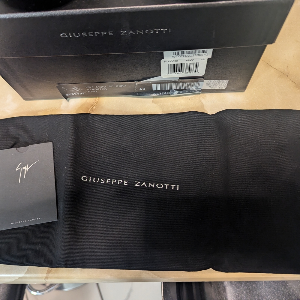 Giuseppe Zanotti Men's Black Sneakers - Picture 14 of 15